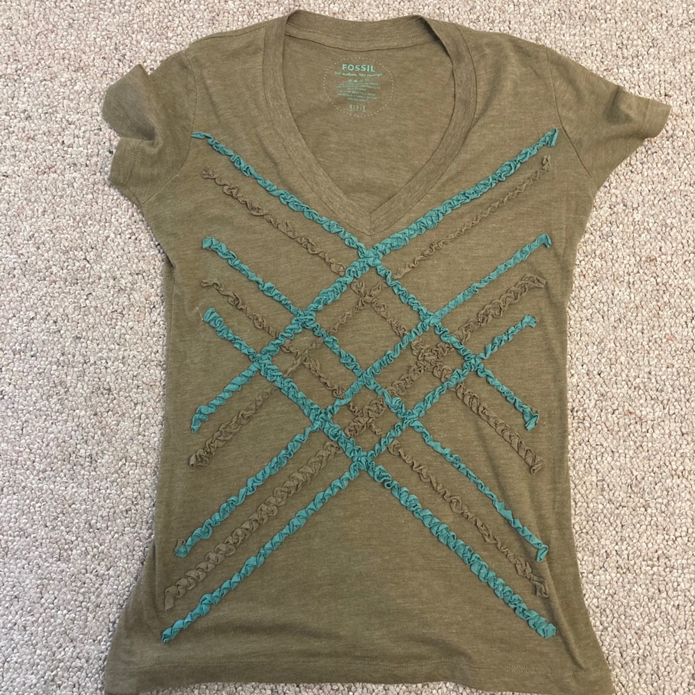 Fossil, 50% Modern-50% Vintage V-Neck Tee Sz S